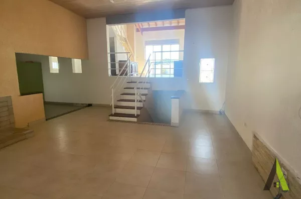 Casa em Condomínio Fechado de São Roque! 