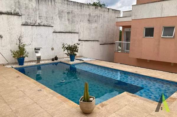 Casa em Condomínio Alto Padrão em São Roque! 