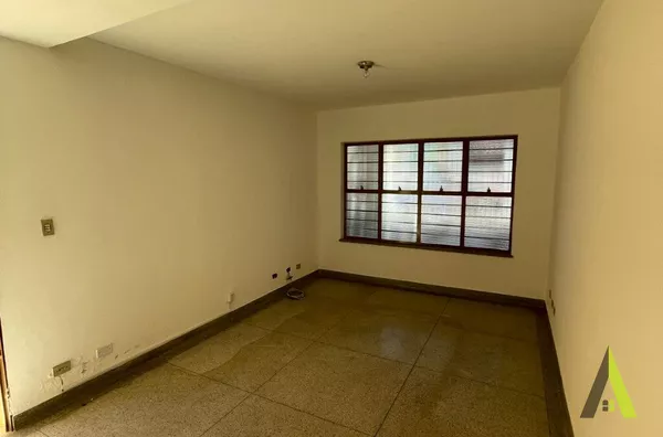 Sobrado  em Bairro Tradicional de São Roque!