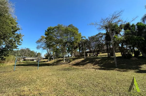  Sitio com 5,5 Alqueires em São Roque