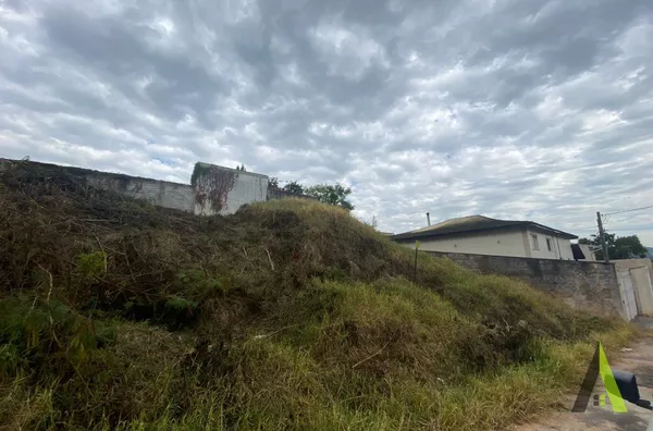 Terreno em Bairro Tradicional em São Roque! 
