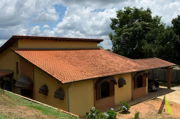 Chácara Rodeado de Muito Verde em São Roque!