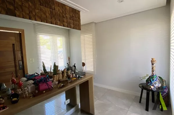 Sobrado em Condomínio Fechado com Acabamento de Primeira em São Roque!