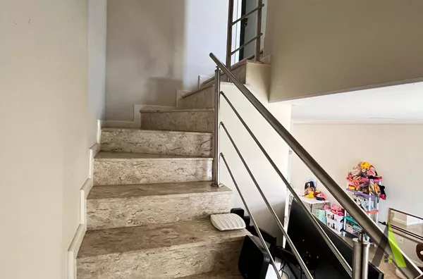 Casa em Condomínio Fechado, rica em Planejados toda mobiliada em São Roque!