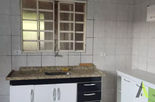 Sobrado com Ponto Comercial em Mairinque! 