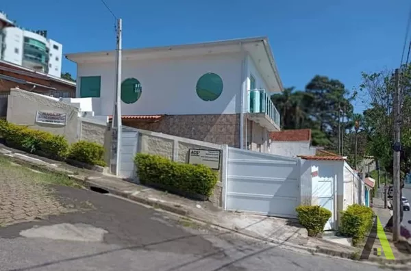 Ponto Comercial no Centro de São Roque!