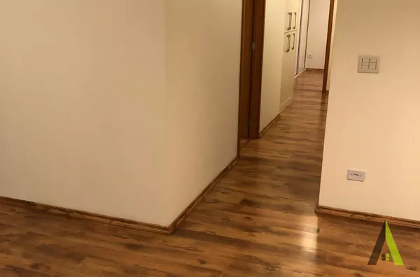 Apartamento com Acabamento de Primeira no Centro de São Roque!