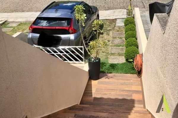 Casa em Condomínio Fechado em São Roque!