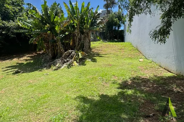 Terreno em Condomínio Fechado!