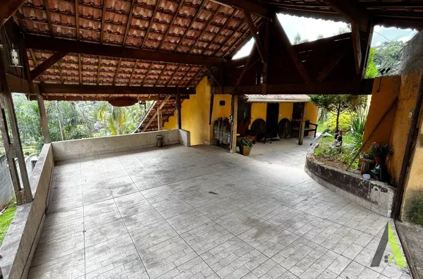 Chácara com Vista para Montanhas em São Roque!