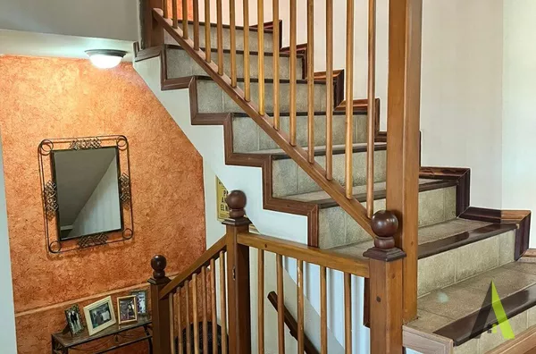 Casa em Condomínio Fechado em São Roque!