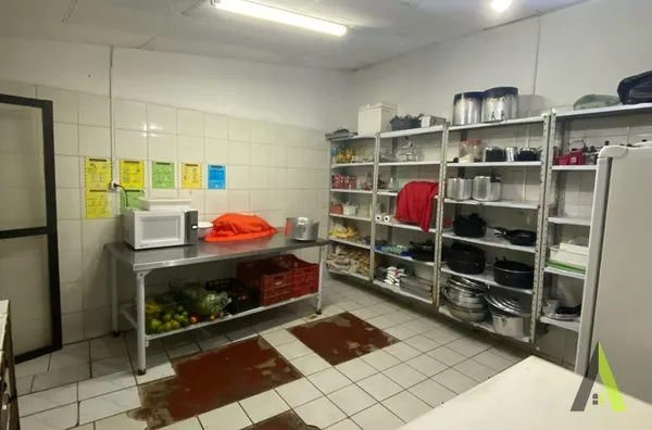 Casa Colonial no Centro de São Roque! 