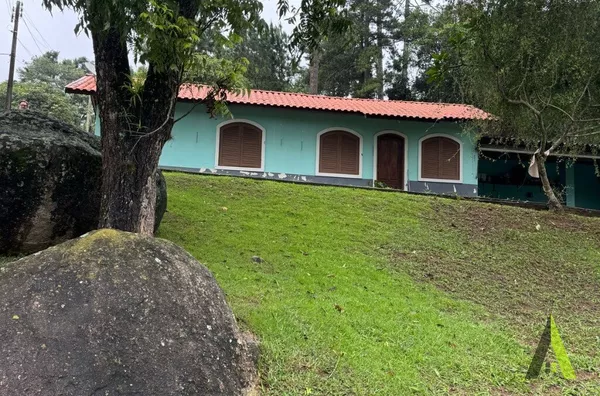 Sitio Com Lago Em São Roque!