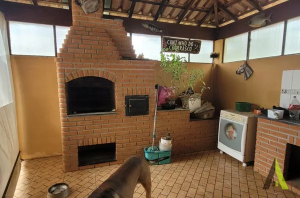 Chácara no Centro de Mairinque! 