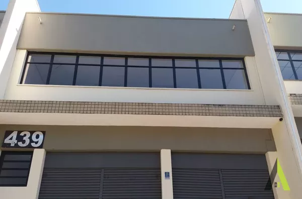 Galpão Industrial com Doca em Tamboré!