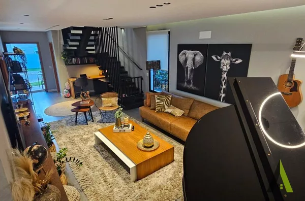 Sobrado em Condomínio Fechado de Alto Padrão de São Roque!