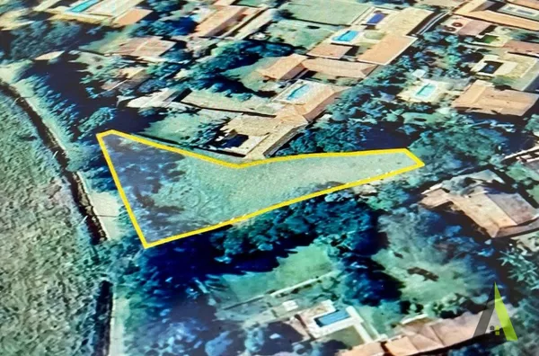  Terreno Plano em Condomínio Fechado em São Roque!