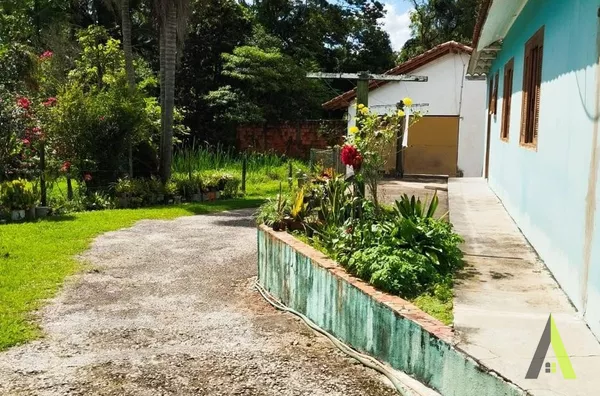 Chácara Térrea em Região Nobre de São Roque!