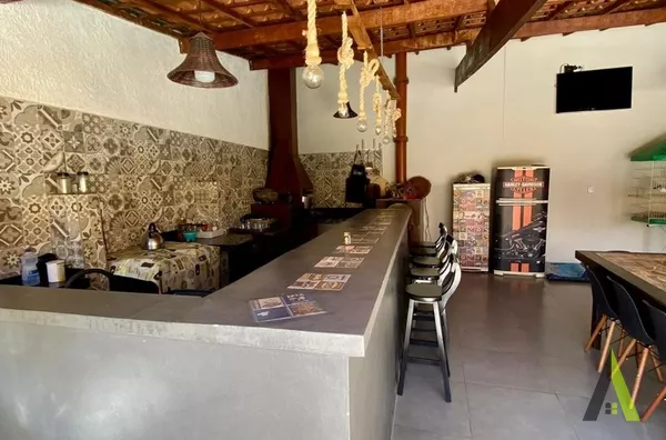 Sobrado com Piscina e Área Gourmet! 