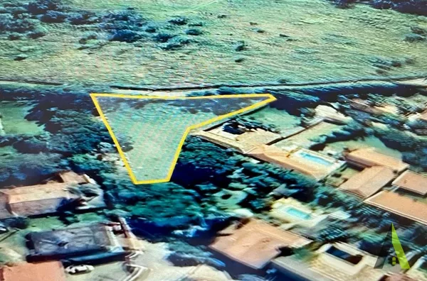  Terreno Plano em Condomínio Fechado em São Roque!