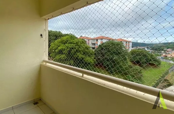Apartamento Duplex no Centro de São Roque!