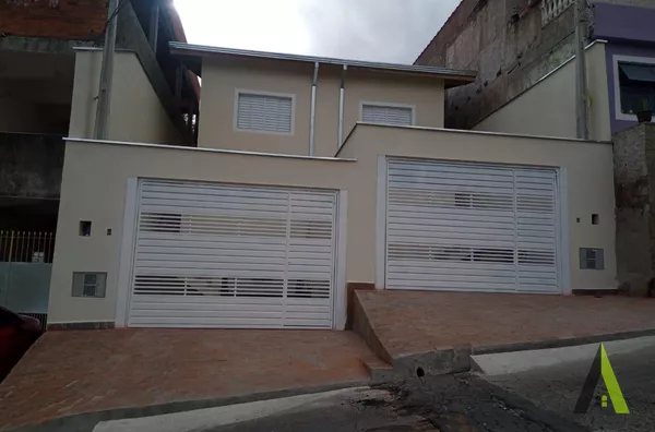 Casa nova em bairro próximo ao centro de São Roque!