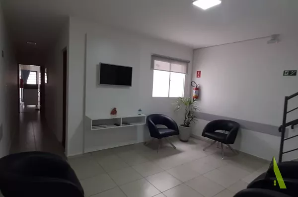 Ponto Comercial no Centro de São Roque! 