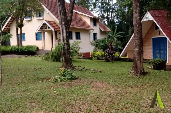 Casa Espetacular na Estrada do Vinho em São Roque!