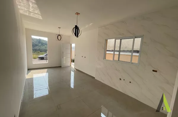 Casa em Condomínio Fechado de Cotia!