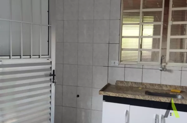 Sobrado com Ponto Comercial em Mairinque! 