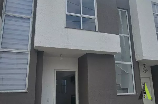 Sobrado em Condomínio Fechado em Mairinque! 