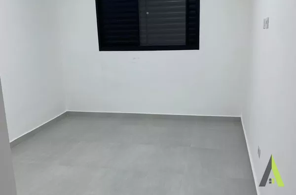 Casa Térrea em Condomínio Fechado de  São Roque!