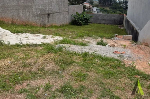 Terreno em Condomínio Fechado de São Roque!