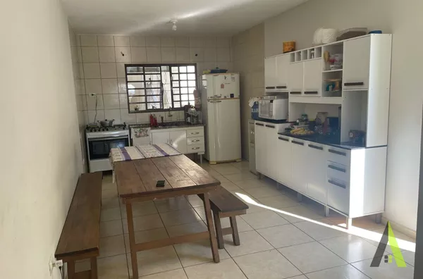 Sobrado em Bairro Tradicional  de São Roque! 