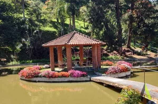 Sitio com 5 Alqueires e 3 Lagos em Mairinque!