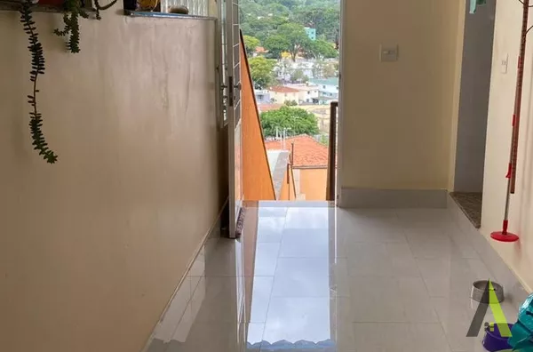 Sobrado em Bairro Tradicional São Roque!