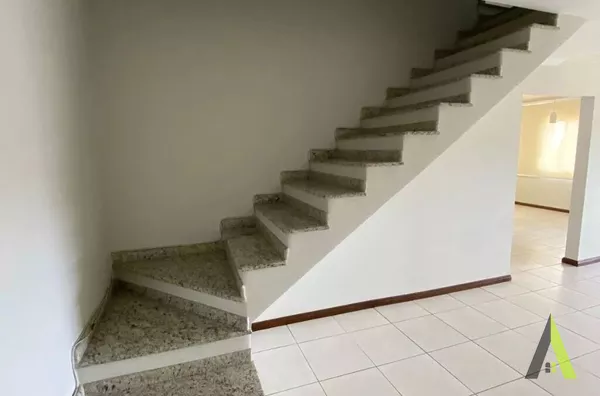 Apartamento Duplex no Centro de São Roque!