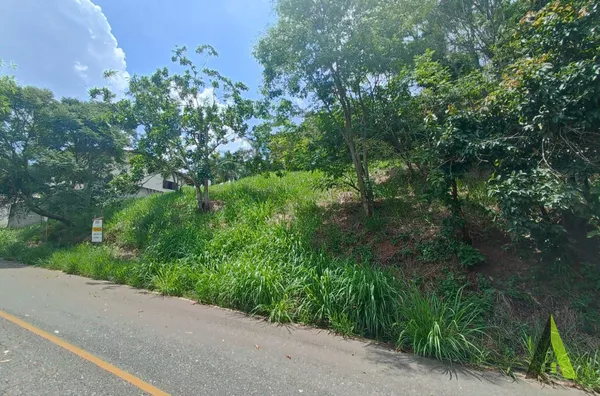 Terreno em Bairro Nobre de São Roque! 