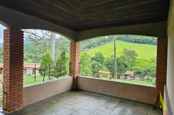 Sítio com 3 Alqueires em São Roque! 