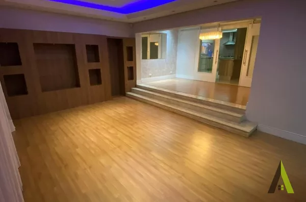 Casa Térrea em Bairro Nobre de São Roque!