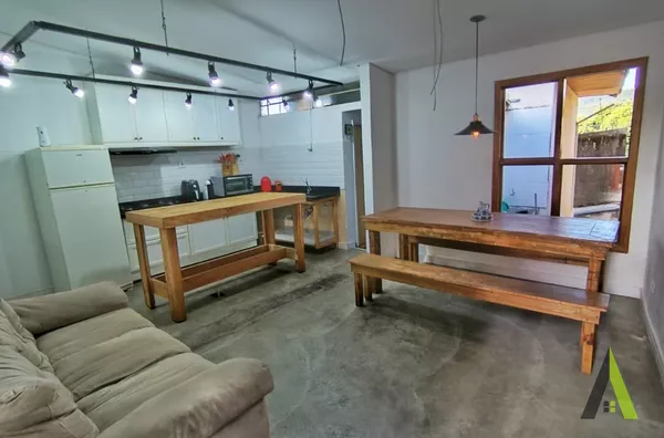 Casa no Centro de São Roque! 