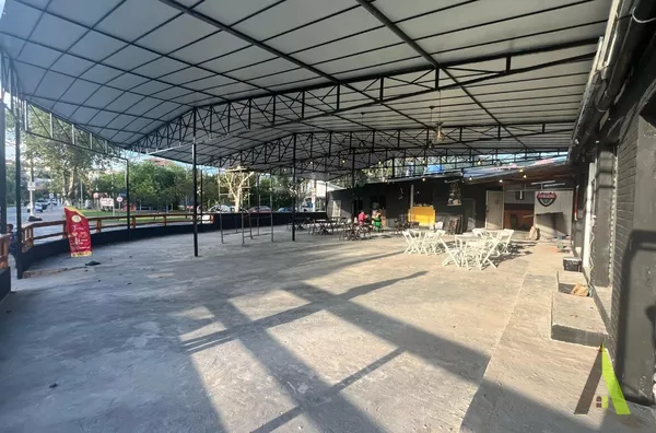 Box Comercial no Centro de São Roque! 