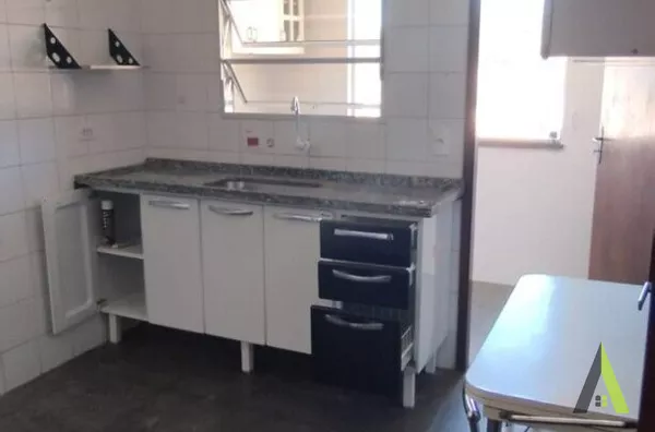  Apartamento Duplex Próximo ao Centro de São Roque!  