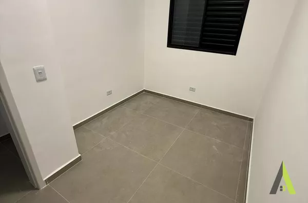 Sobrado Novo em Condomínio Fechado de São Roque! 