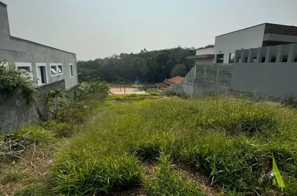  Terreno em Condomínio Fechado de Alto Padrão em São Roque!