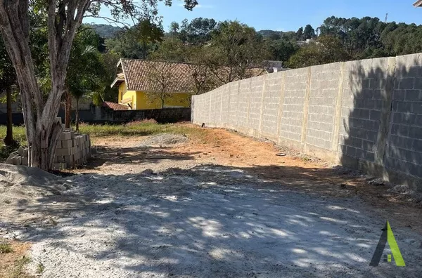 Terreno Próximo a Estrada do Vinho em São Roque! 