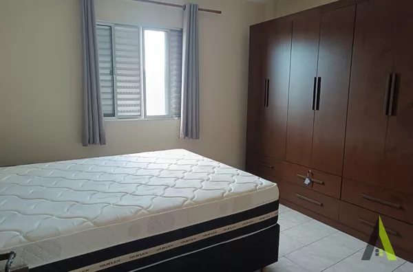  Apartamento no Centro de São Roque! 
