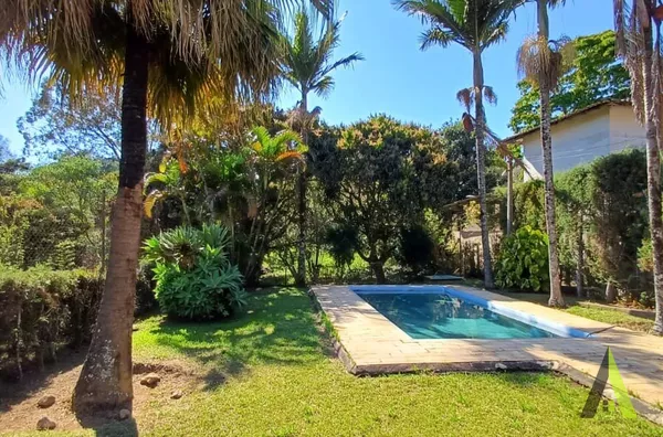 Chácara com Piscina em Mailasqui! 