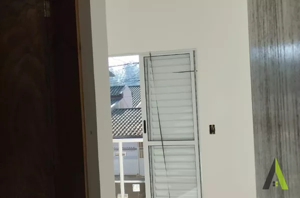  Casa Térrea com Design Moderno em Mairinque!