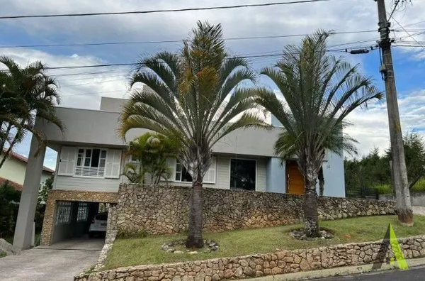  Casa em Condomínio Fechado de Alto Padrão em São Roque!